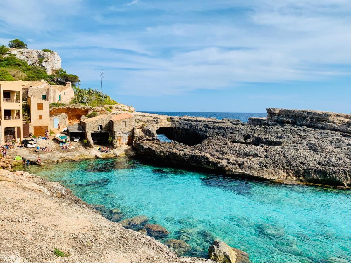 Hostal Cala Llombards Εξωτερικό φωτογραφία
