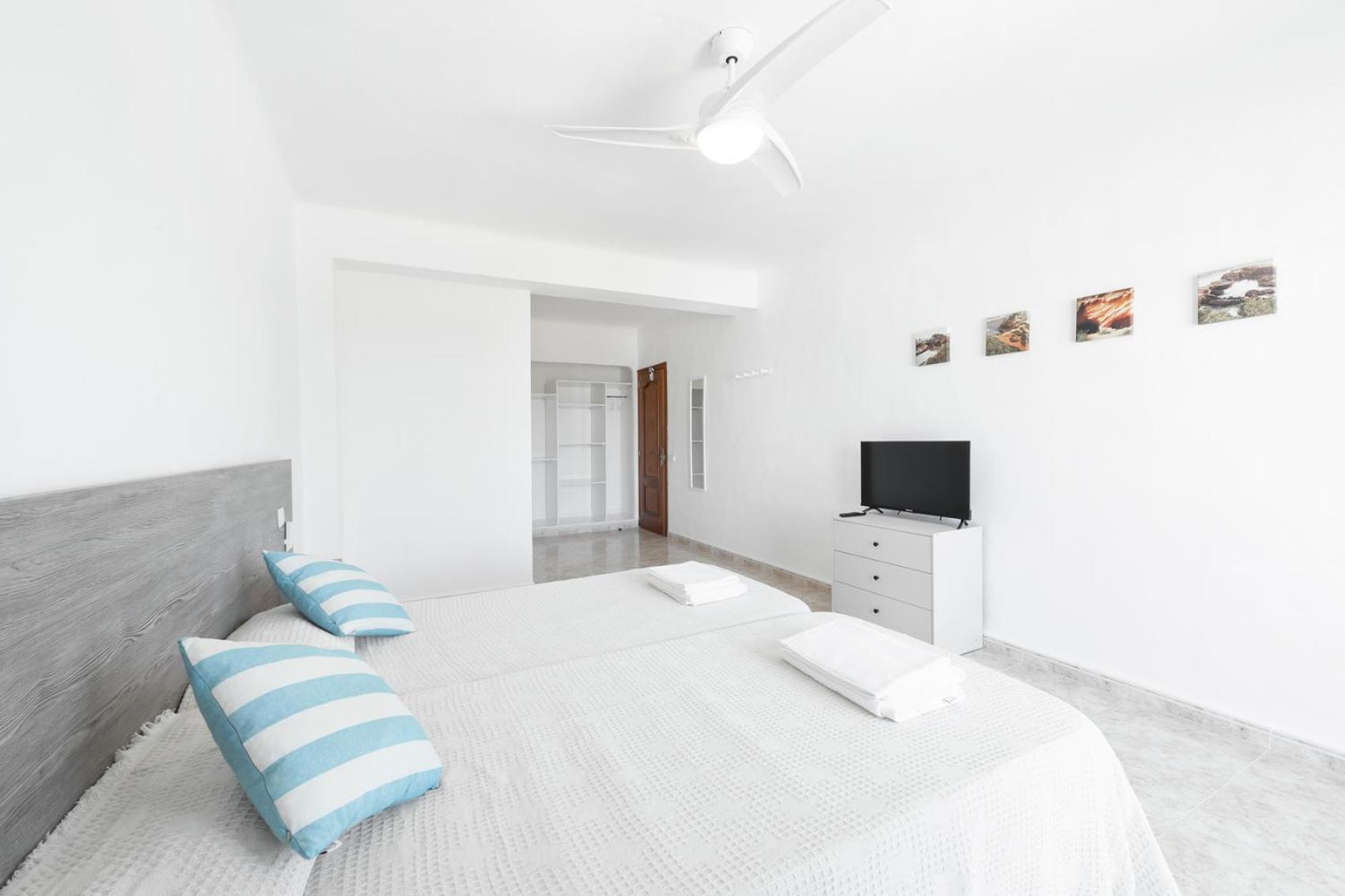 Hostal Cala Llombards Εξωτερικό φωτογραφία