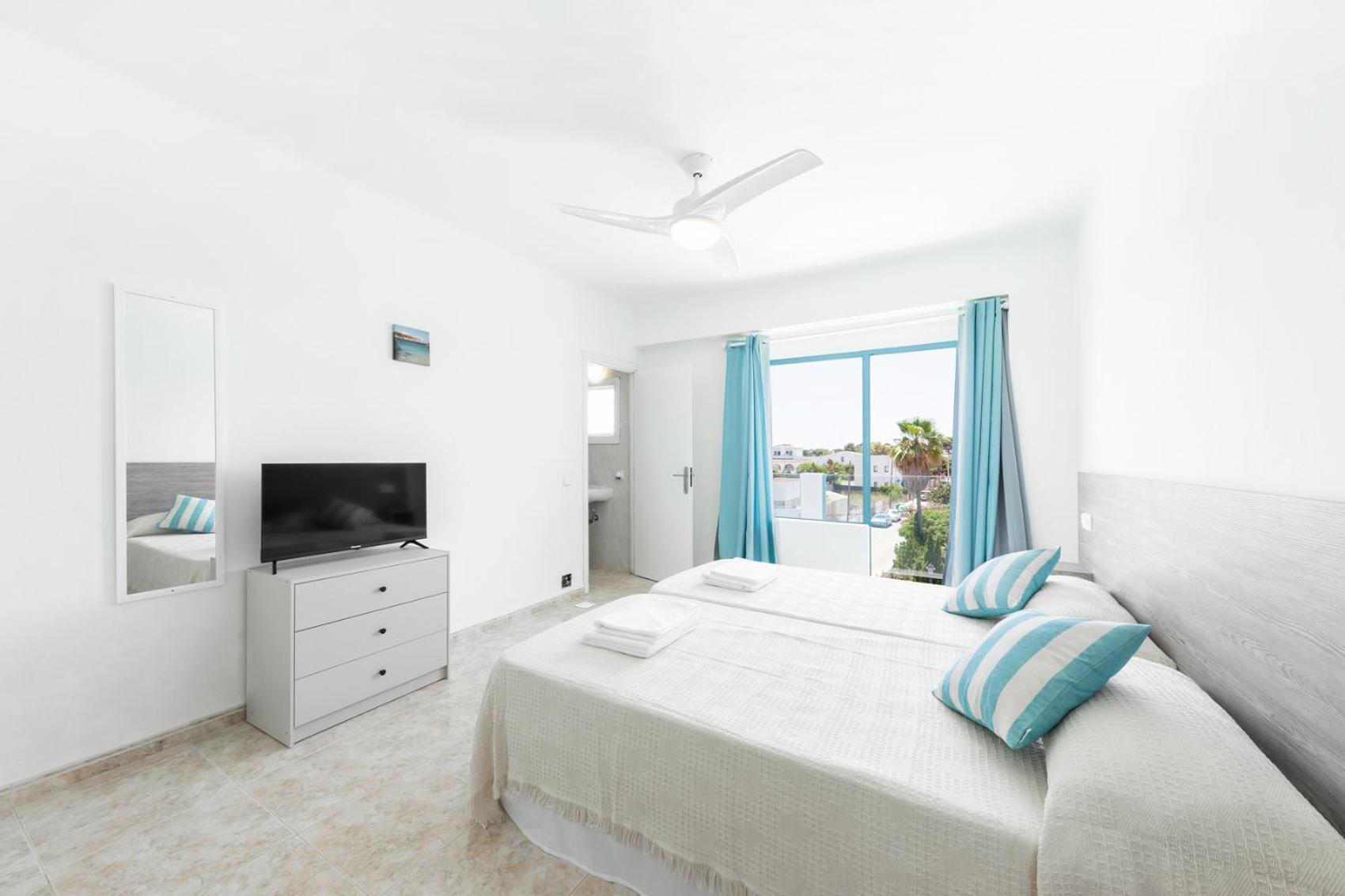 Hostal Cala Llombards Εξωτερικό φωτογραφία